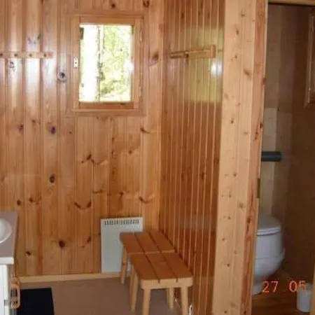 Holiday home Holiday Mustalahti Ollila