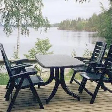 Holiday home Holiday Mustalahti *