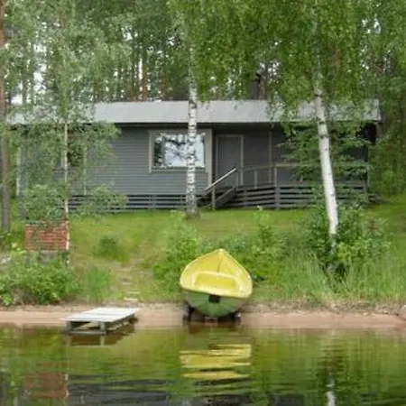 Holiday home Holiday Mustalahti *